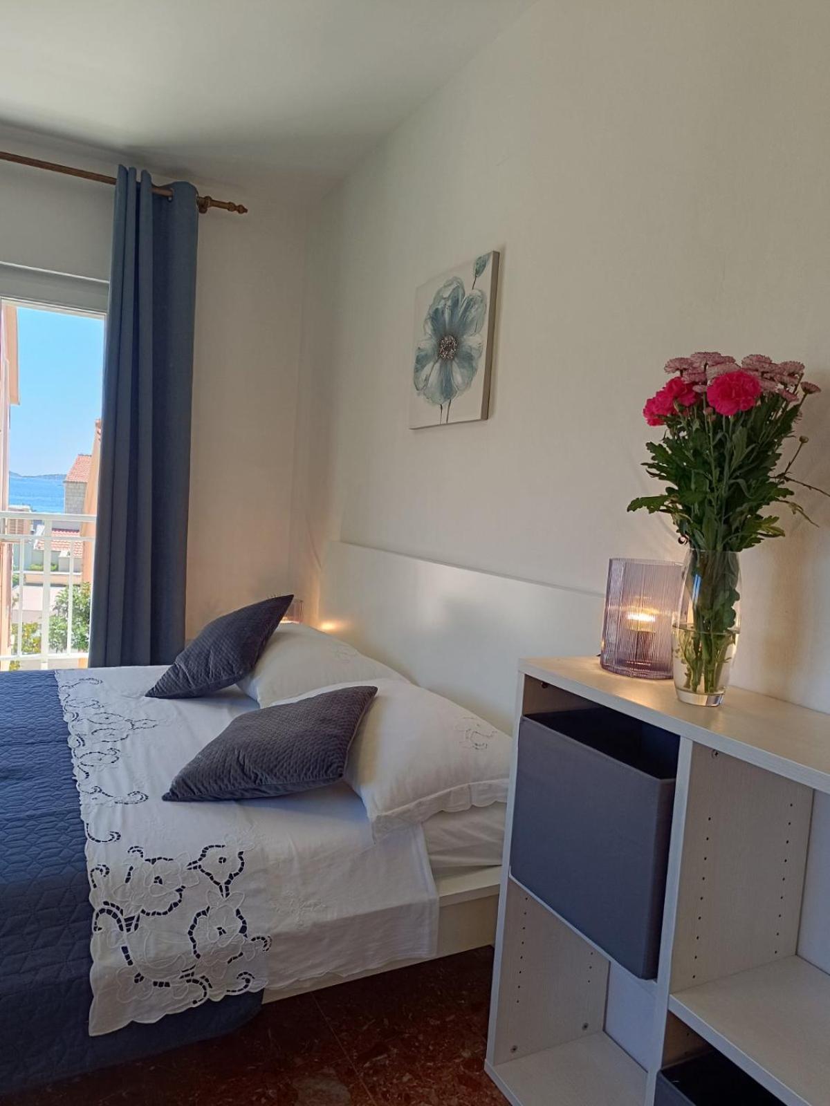 Apartments Frano I Franka By The Sea Orebic Ruang foto